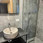 Ujevara E Vogel Villa