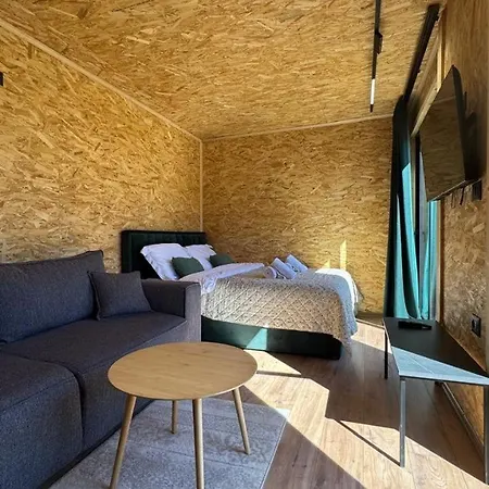 Ujevara E Vogel * 세스