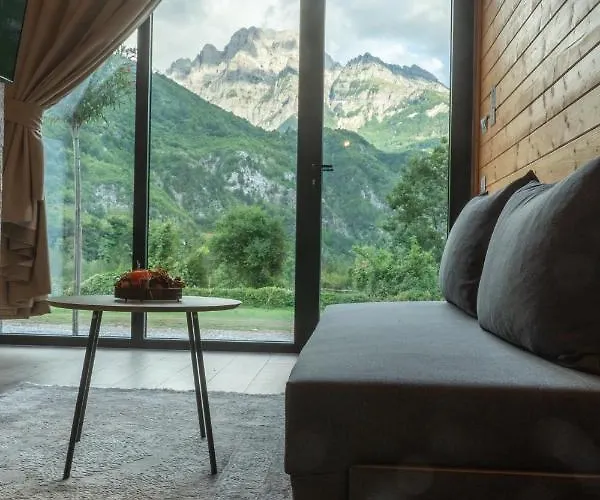 Ujevara E Vogel Тети