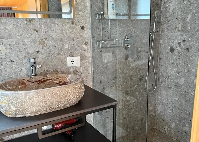 Ujevara E Vogel * テス