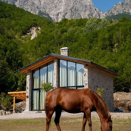 Villa Ujevara E Vogel *