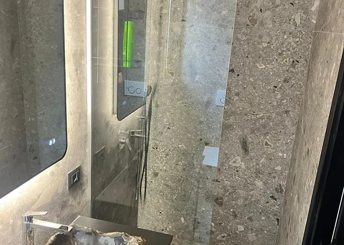 Willa Ujevara E Vogel