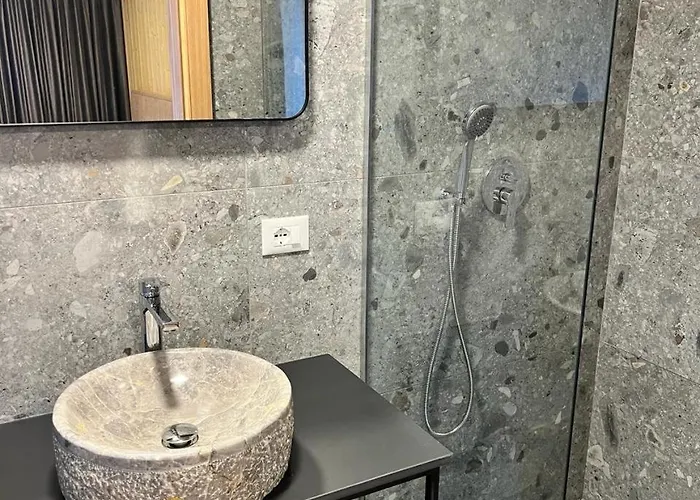 Ujevara E Vogel Βίλα